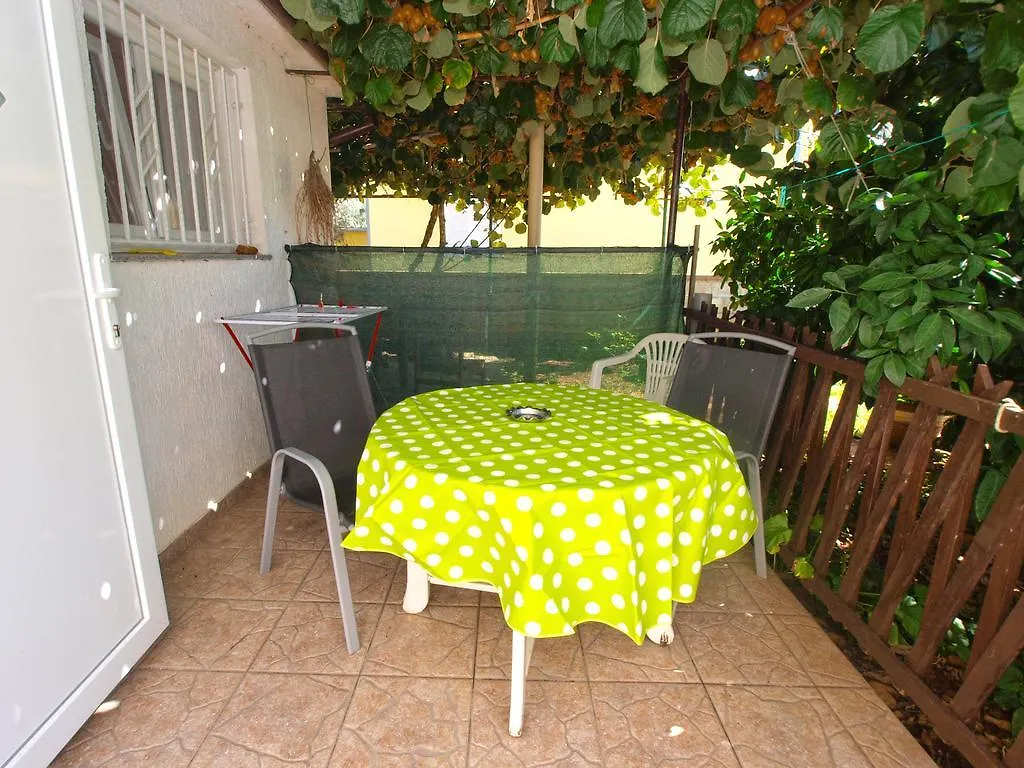 Apartment Brajdine 405 Medulin